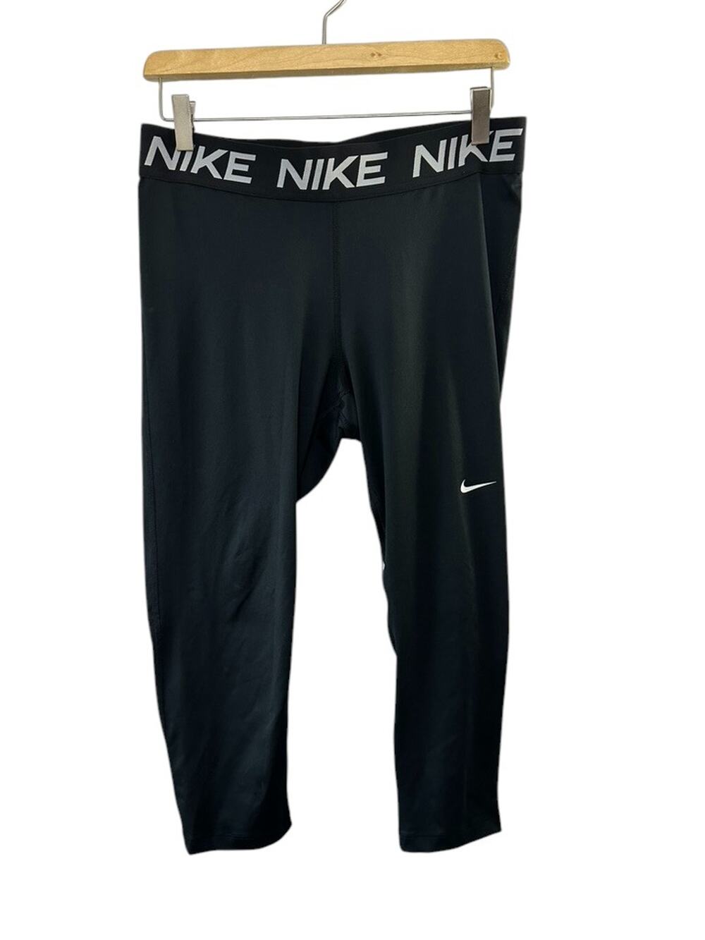 Nike Women's Victory Training Capri Leggings 7/8 Black Size XL
